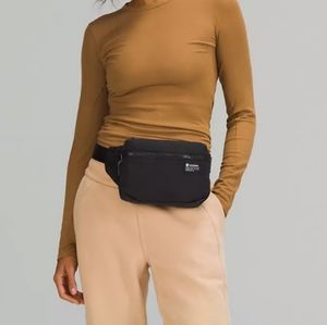 Clean Lines Belt Bag